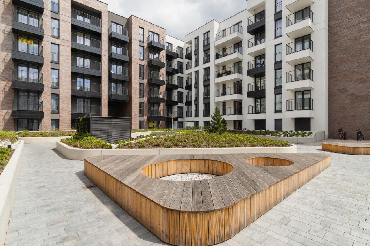 Movie Jacuzzi Apartment At The Main Station By Noclegi Renters Krakow Luaran gambar